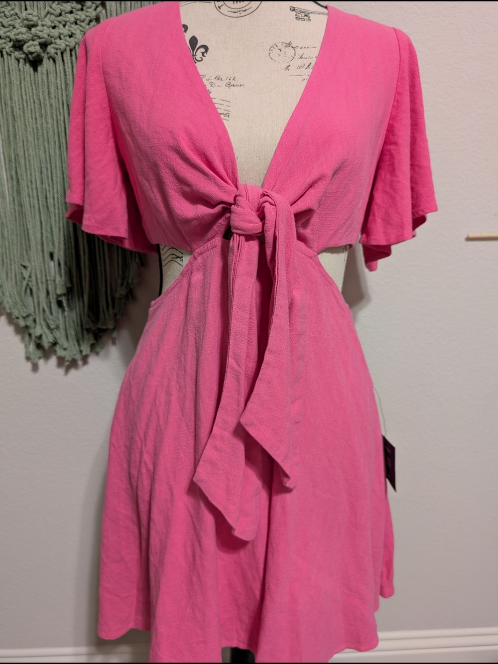 Lulus Hot Pink Cutout Tie Front Dress – Size Medium – NWT